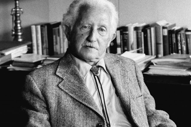 El impacto de Erik Erikson en la educación: explorando las etapas del desarrollo psicosocial